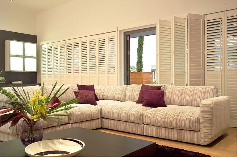 Blackout Curtains UAE: Premium Blinds & Shades with Free Installation